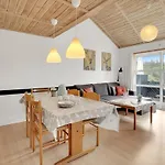 1 Bedroom Cozy In Semesterbostad Nordenbro Vesteregn